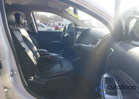 2013 Dodge Journey Crew z USA, uszkodzony, nr VIN 3C4PDCDG4DT666430